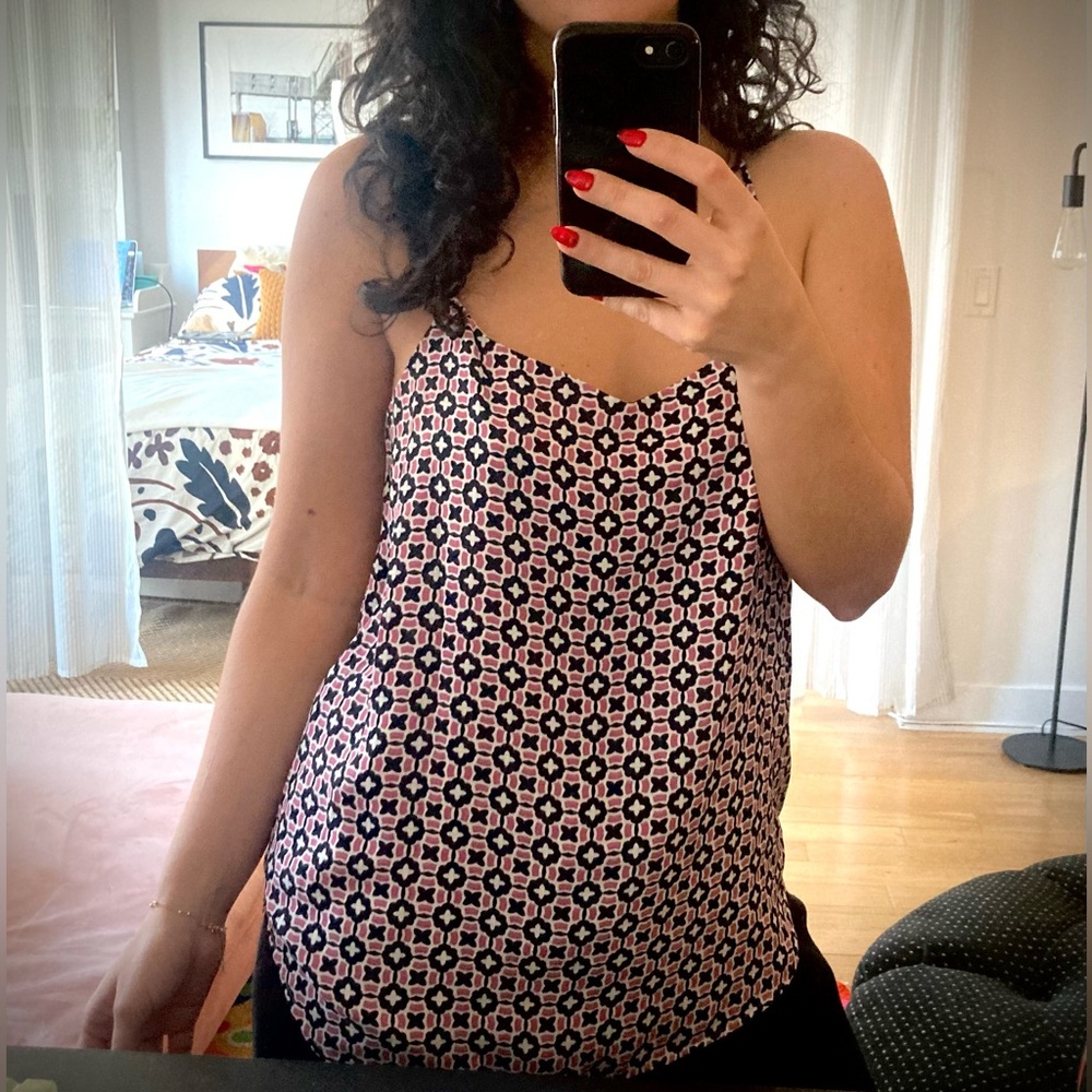 Cute Pattern Ann Taylor LOFT Flowy Sleeveles Shirt